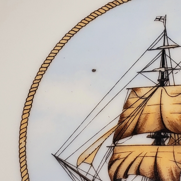 VINTAGE Commemorative plate 'Stag Hound' wall decor souvenir ship at sea - Picture 2 of 5